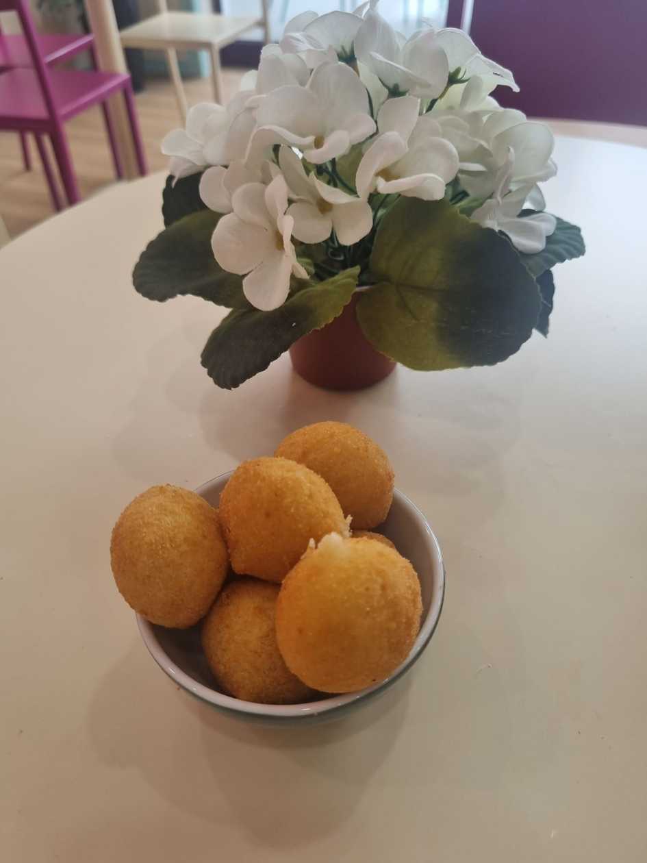Mini Cheese Balls