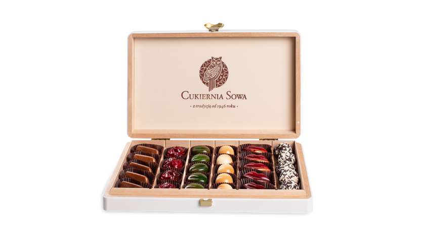 Kolekcja pralin w średniej skrzynce