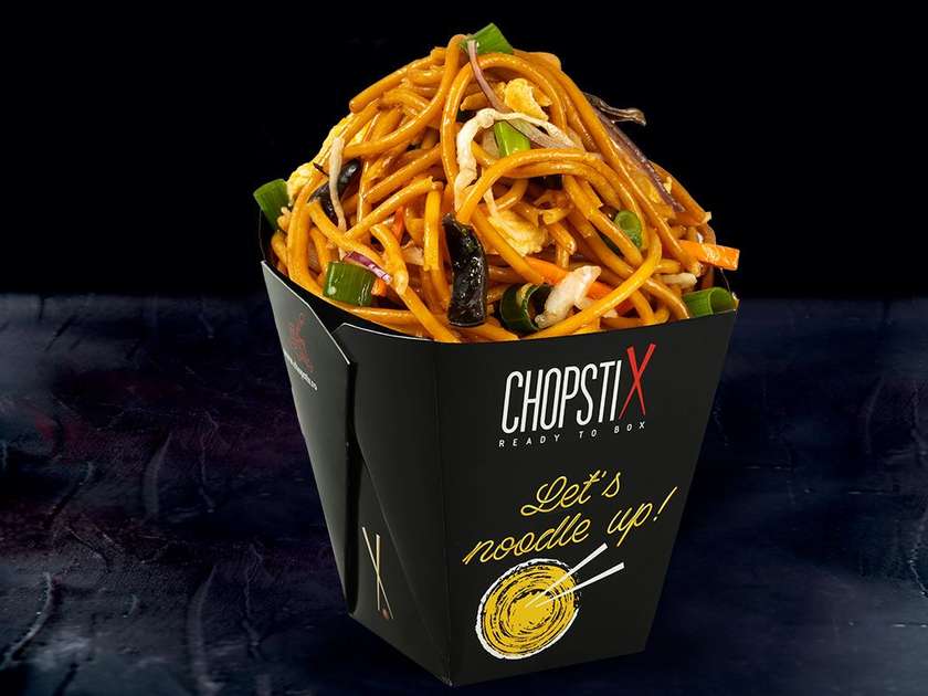 Noodles with stir fry vegetables
