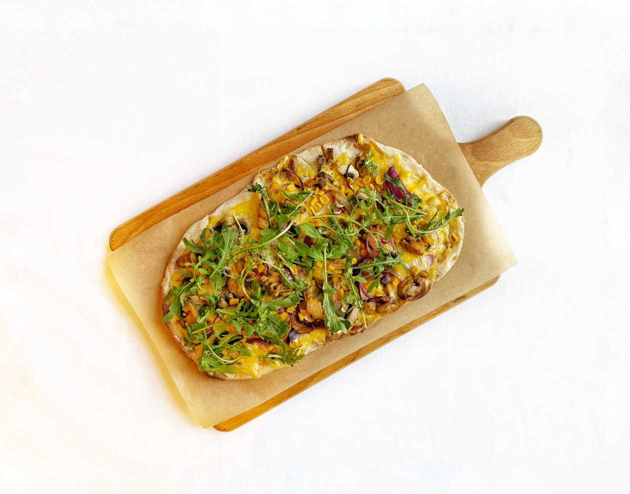 Pinsa with oyster mushrooms, mushrooms and corn on vegan sour cream (32 x 20 cm)