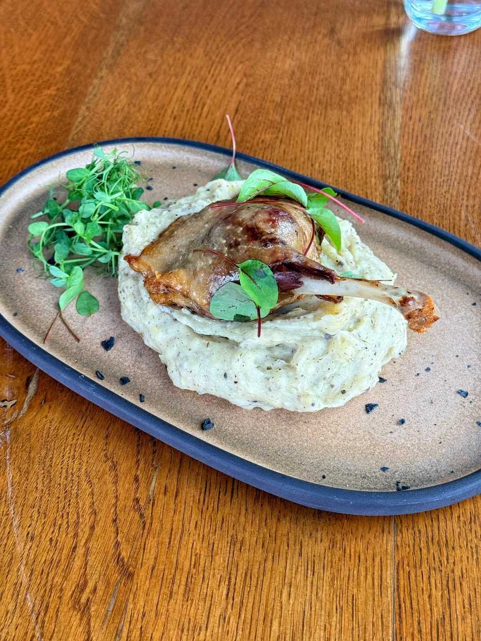 Pulpa de rata confit si piure cu trufe