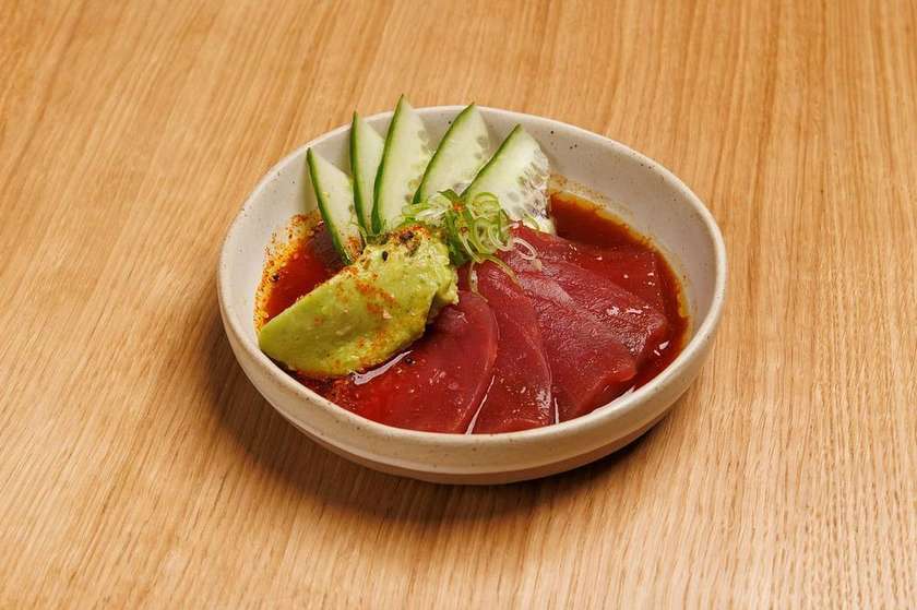 Sashimi tuniak/Avocado-wasabi