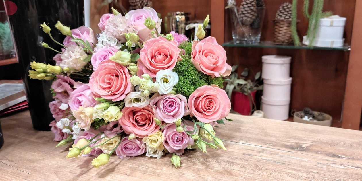 Pastel roses bouquet