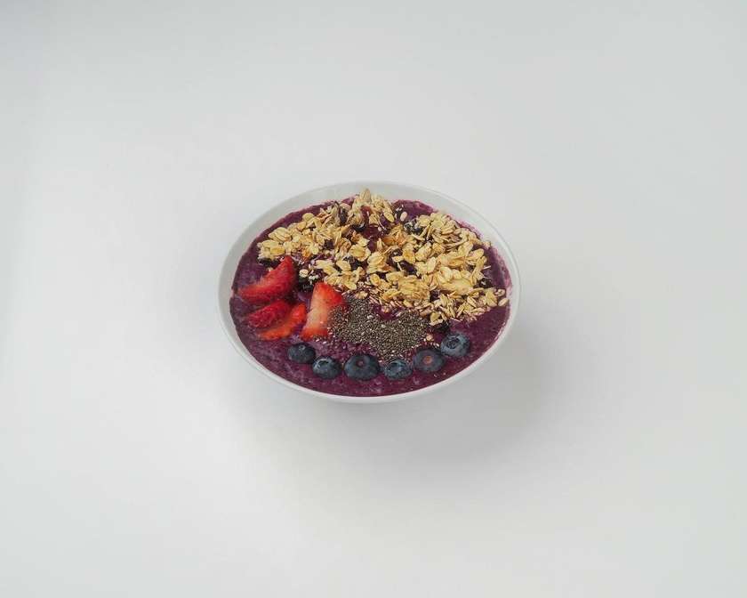 Smoothie bowls forest fruit