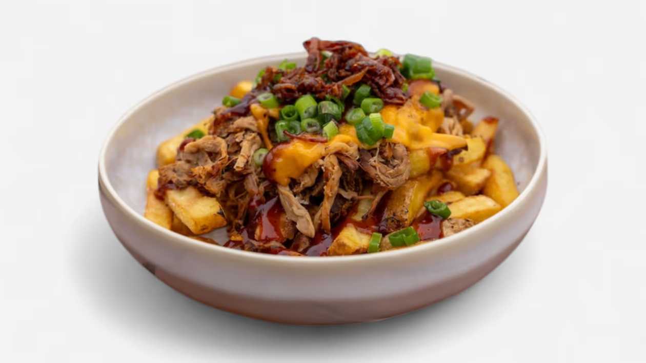 Poutine with Pork, Cheddar