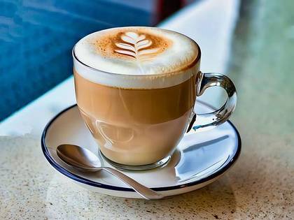 FLAT WHITE