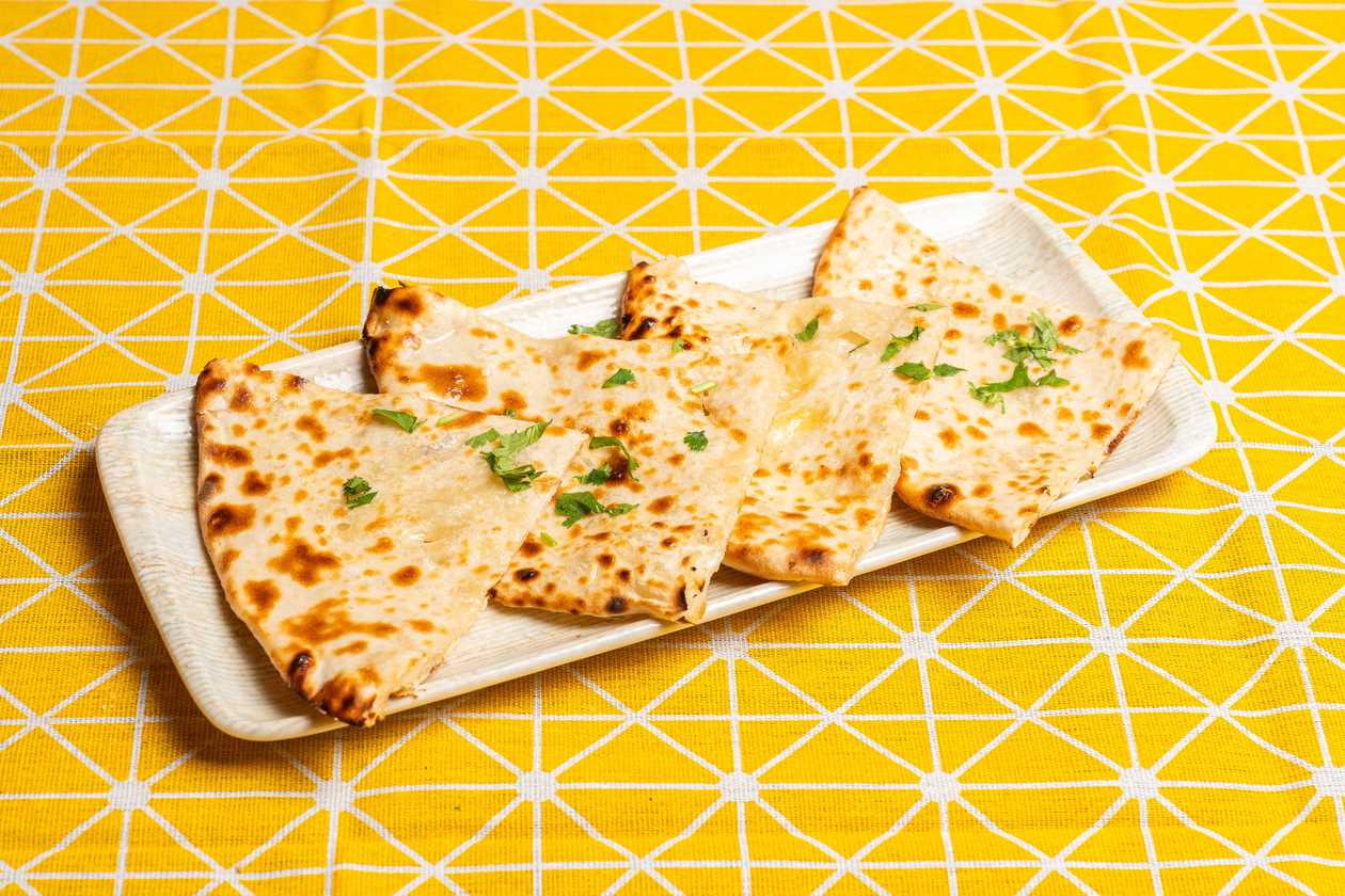 Cheese Naan