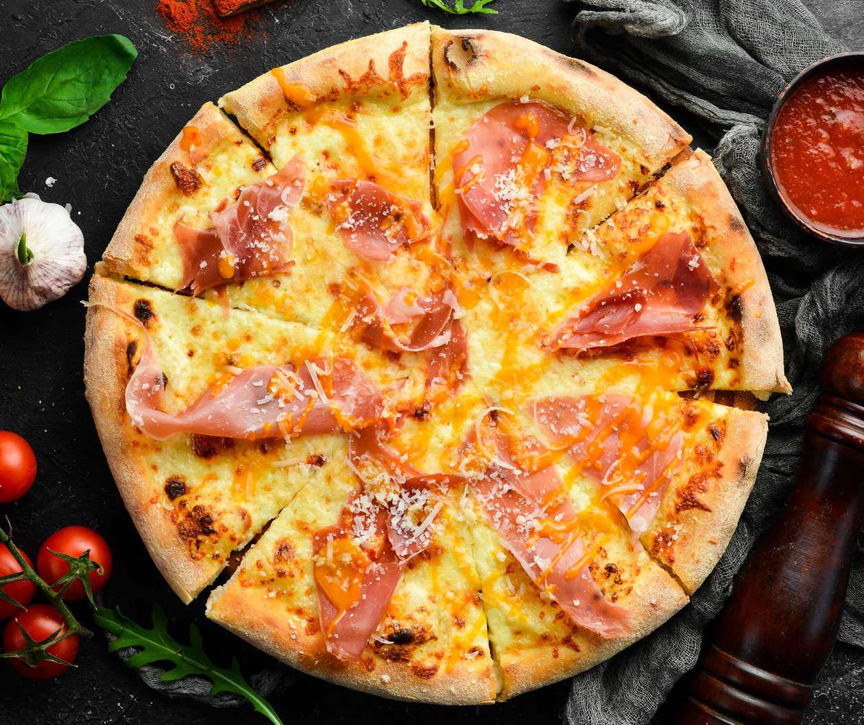 Pizza Prosciutto e Ananas