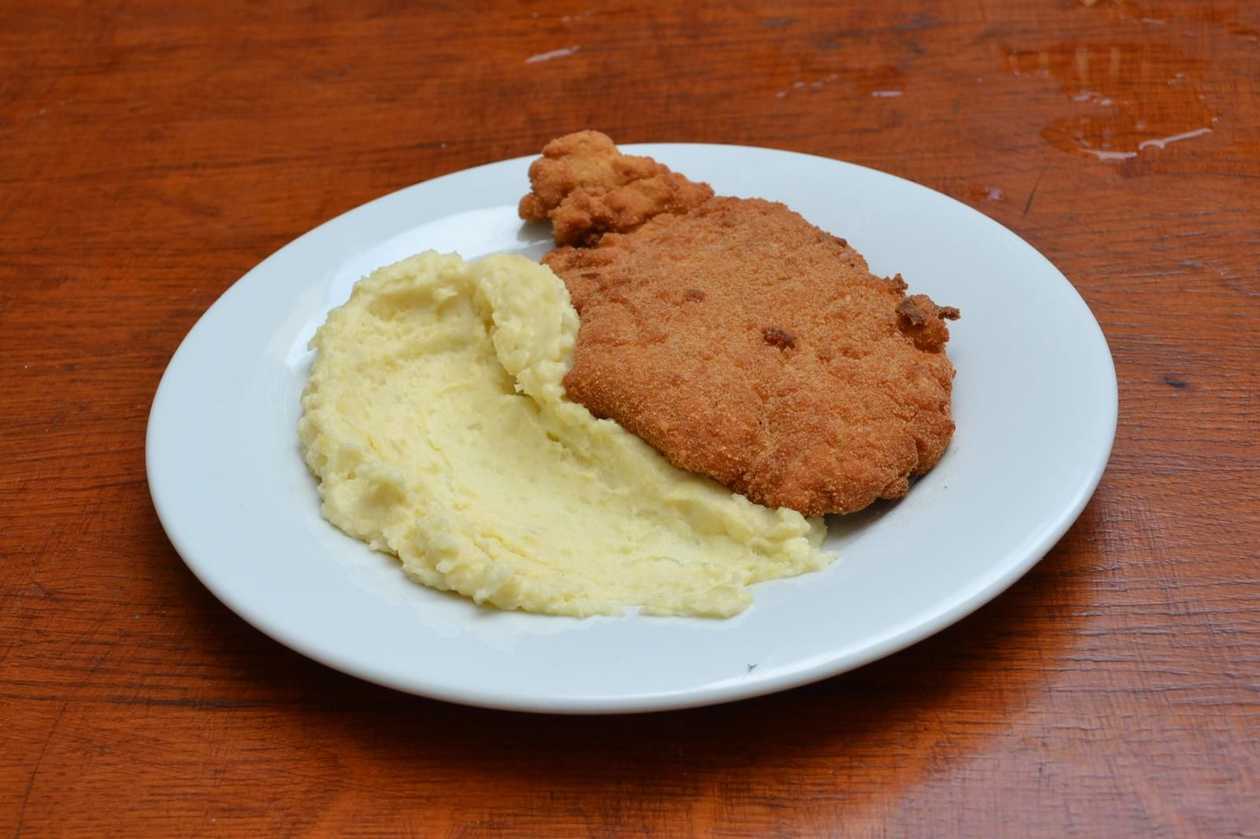 Turkey Schnitzel with Mashed Potatoes