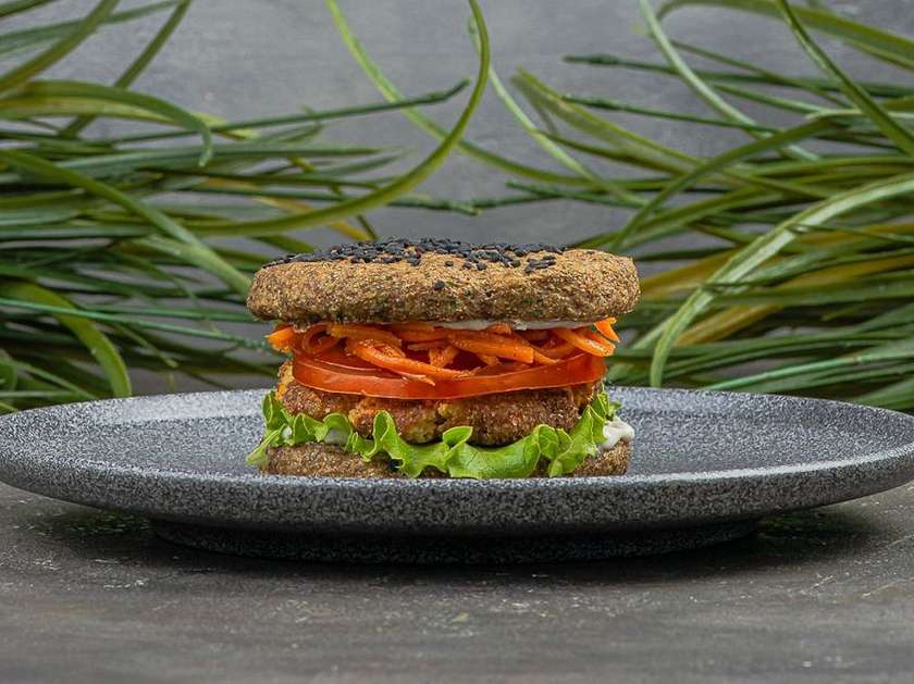Салямі бургер RAW & VEGAN
