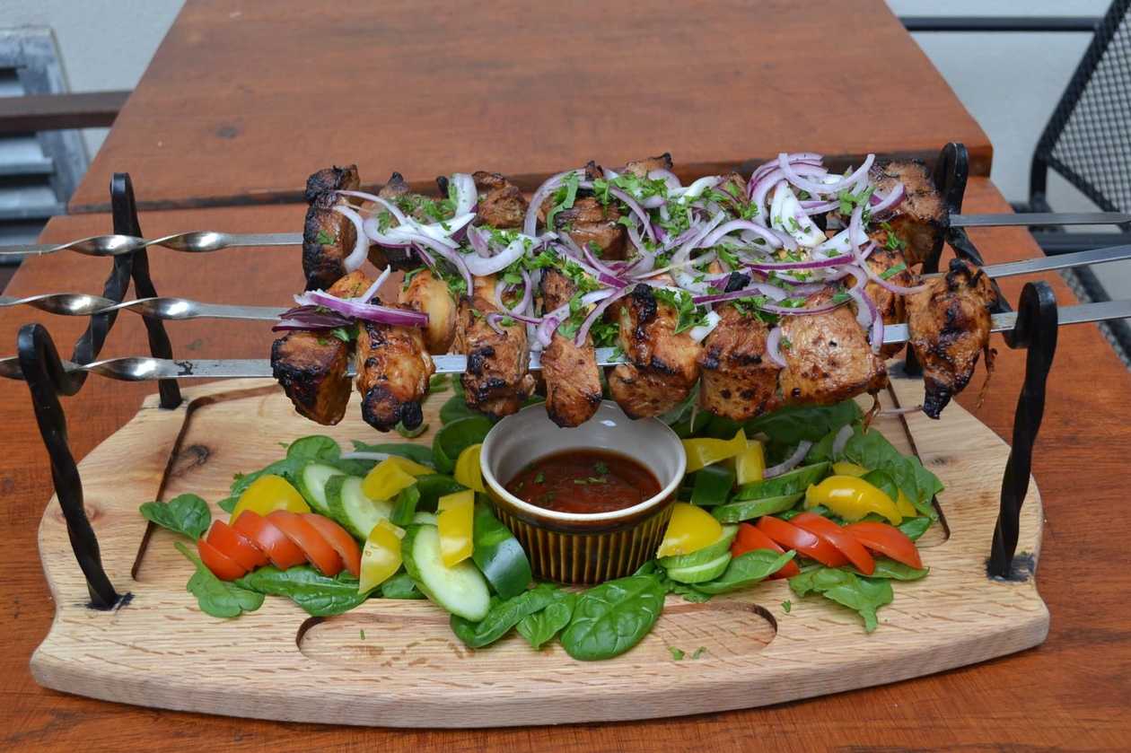 Shashlik mix 900 gr (pork, chicken, veal) + vegetables