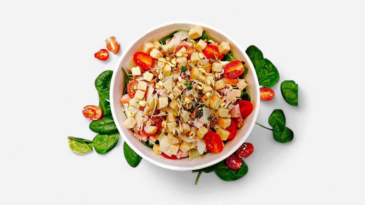 Caesari salat röstitud kanaga