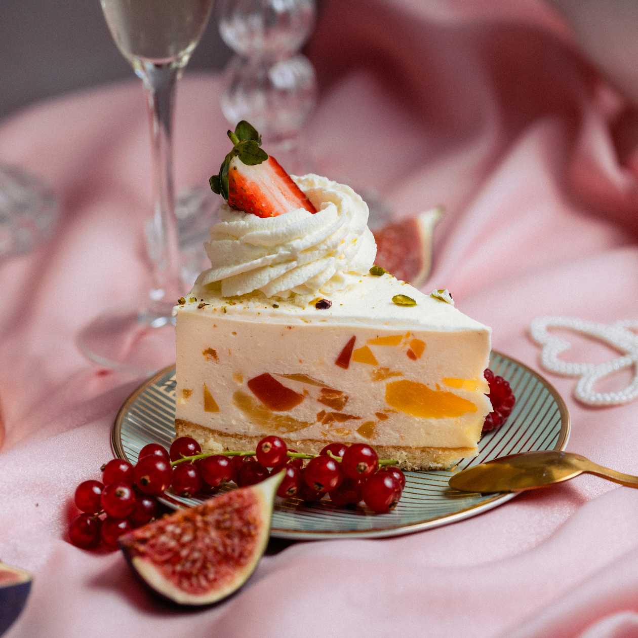 Felie tort Diplomat