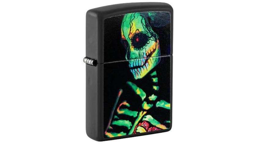 ZIPPO Glowing Skull Design 48761
