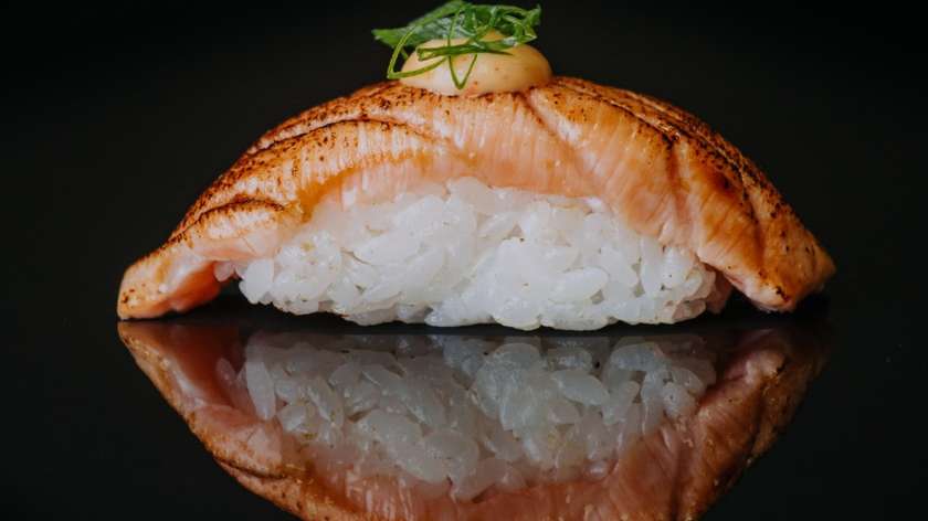 362 Nigiri Yakisake