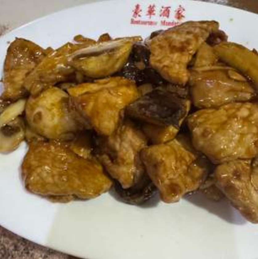 Porco com Cogumelos Chineses e Bambu