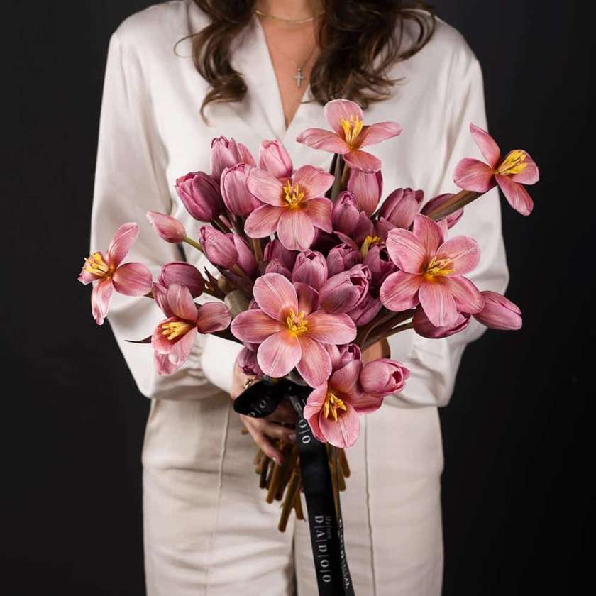 VIP Tulip Bouquet