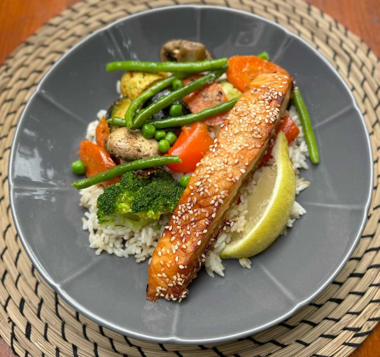 Teriyaki somon bowl