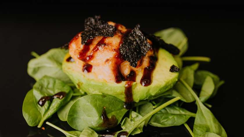 Sake Hot Avokado