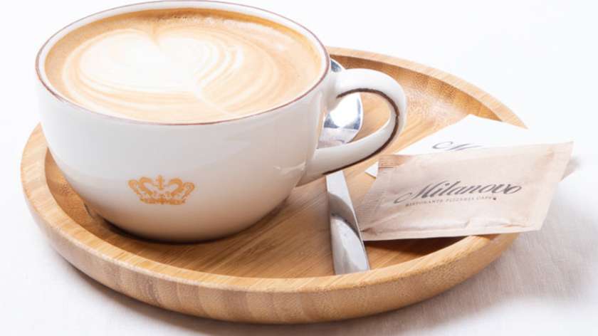 FLAT WHITE