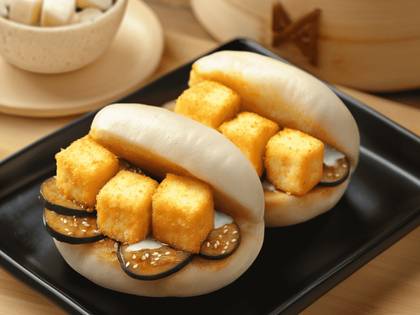 Bao Sandwiches with Crispy Tofu
