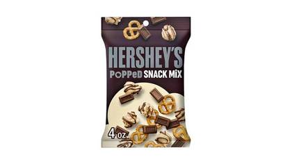 Hershey's Popped Snack Mix 113g