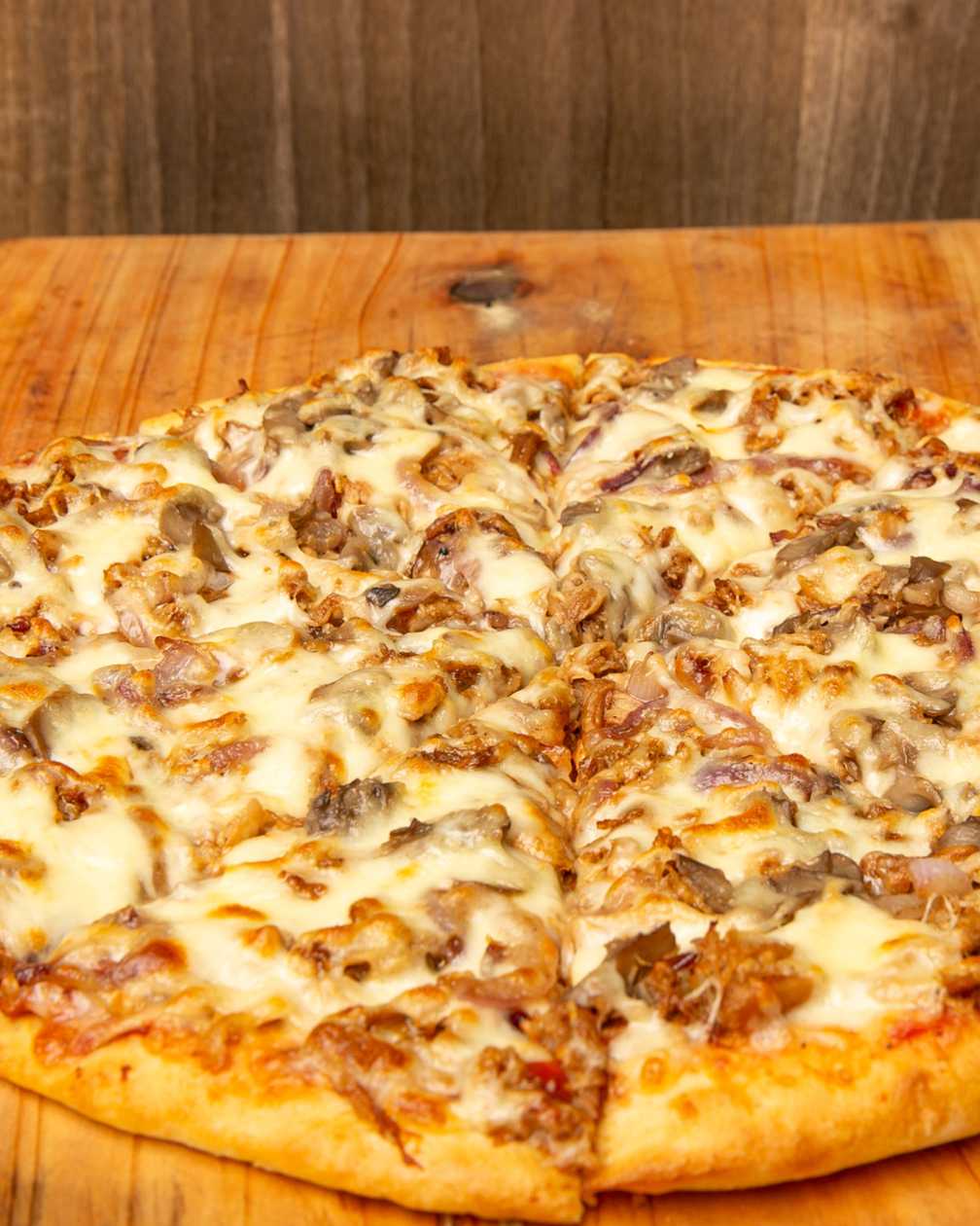 Small Chicken and Mushroom Pizza