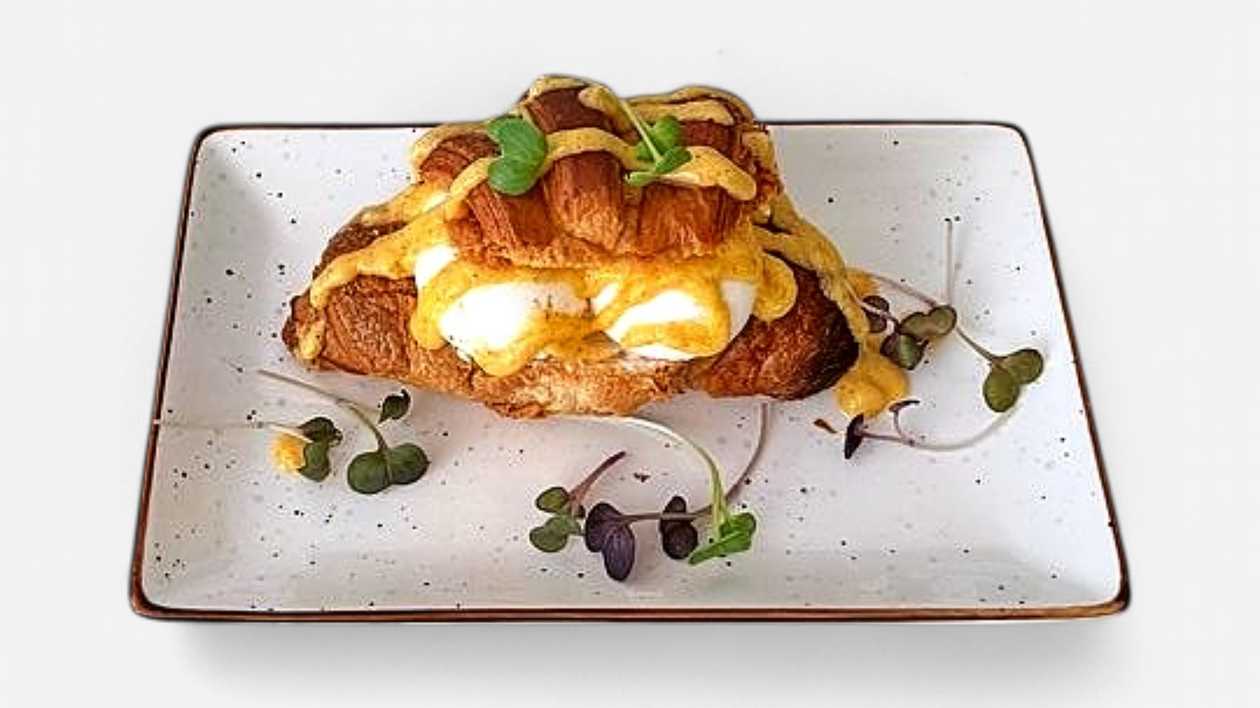 Benedict Croissant