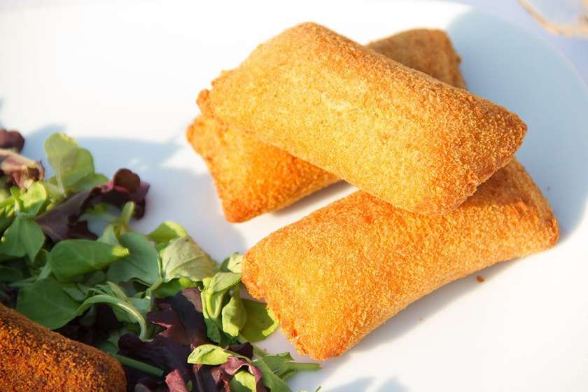 Travesseiro de queijo e fiambre