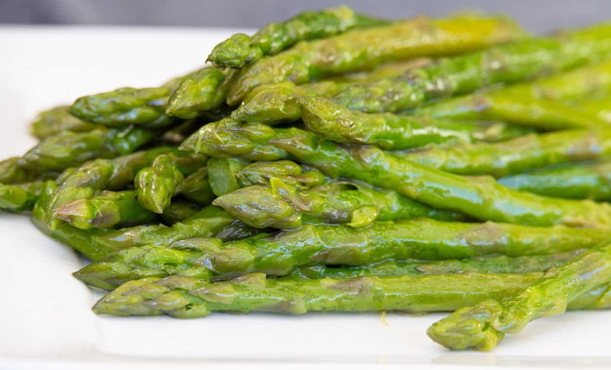 Asparagus in butter