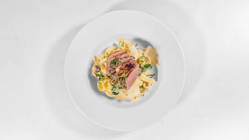 Tagliatelle se zauzeným kachním prsem 120g