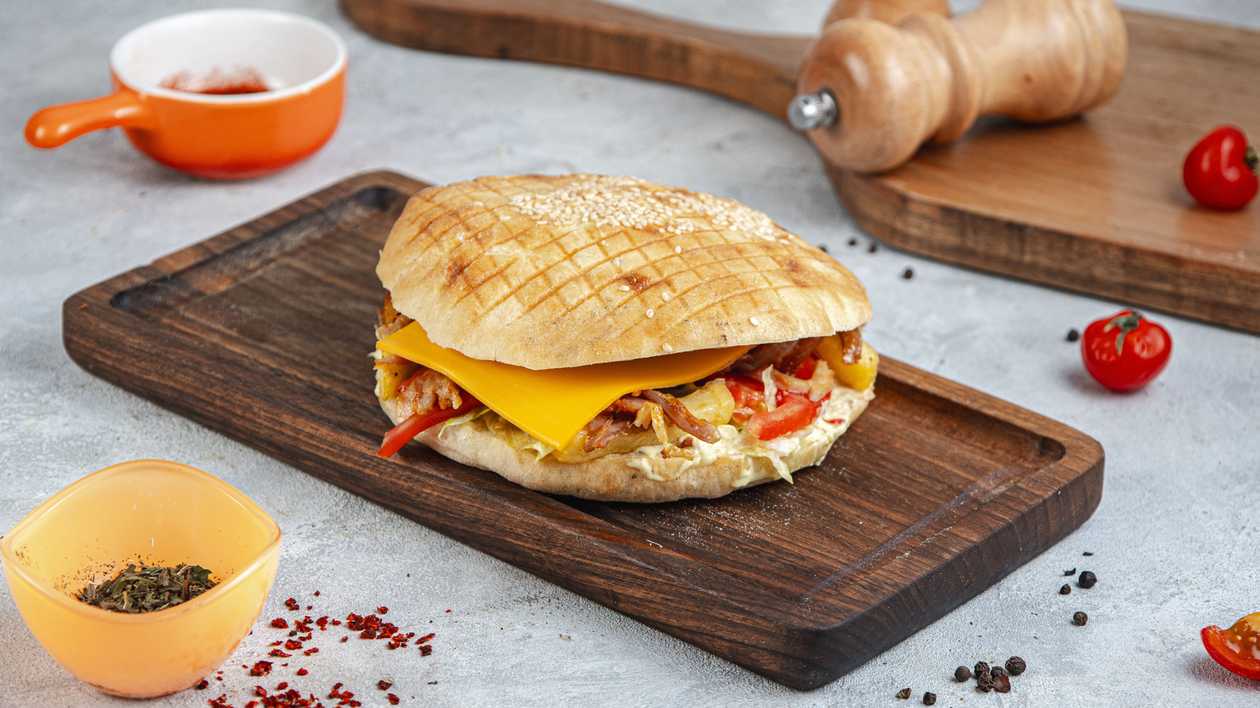 Tombik Chicken Döner