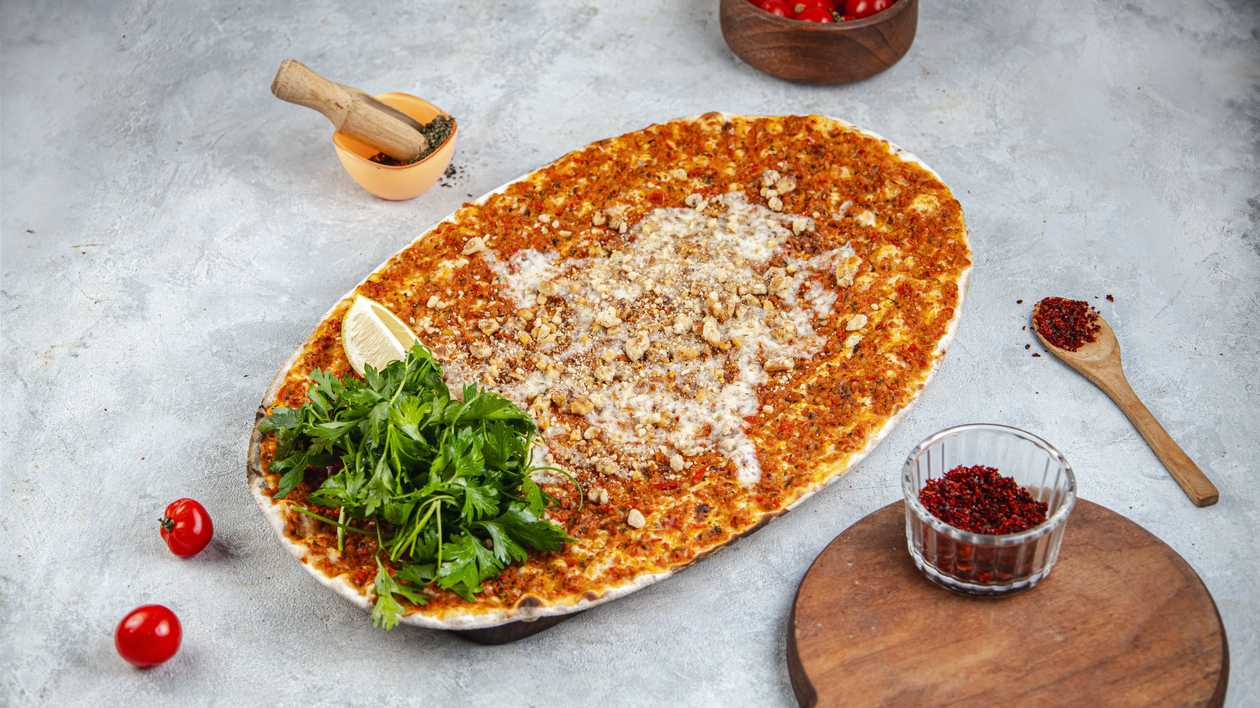 Mixed Lahmacun