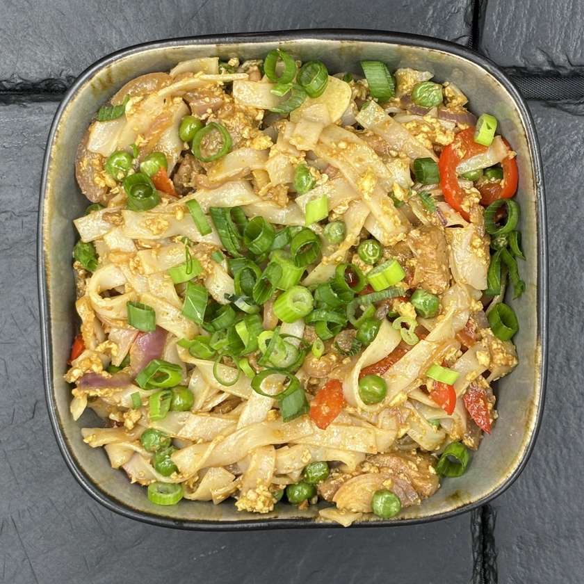 Rice Noodles with Pork and Curry