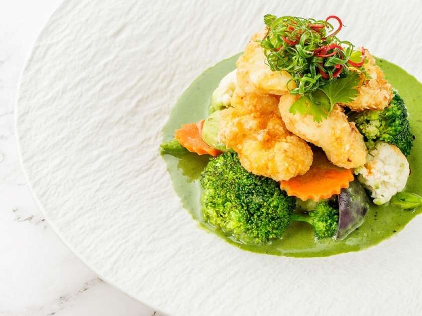 MONKFISH У ЗЕЛЕНОМУ КАРІ З ОВОЧАМИ (390г)
