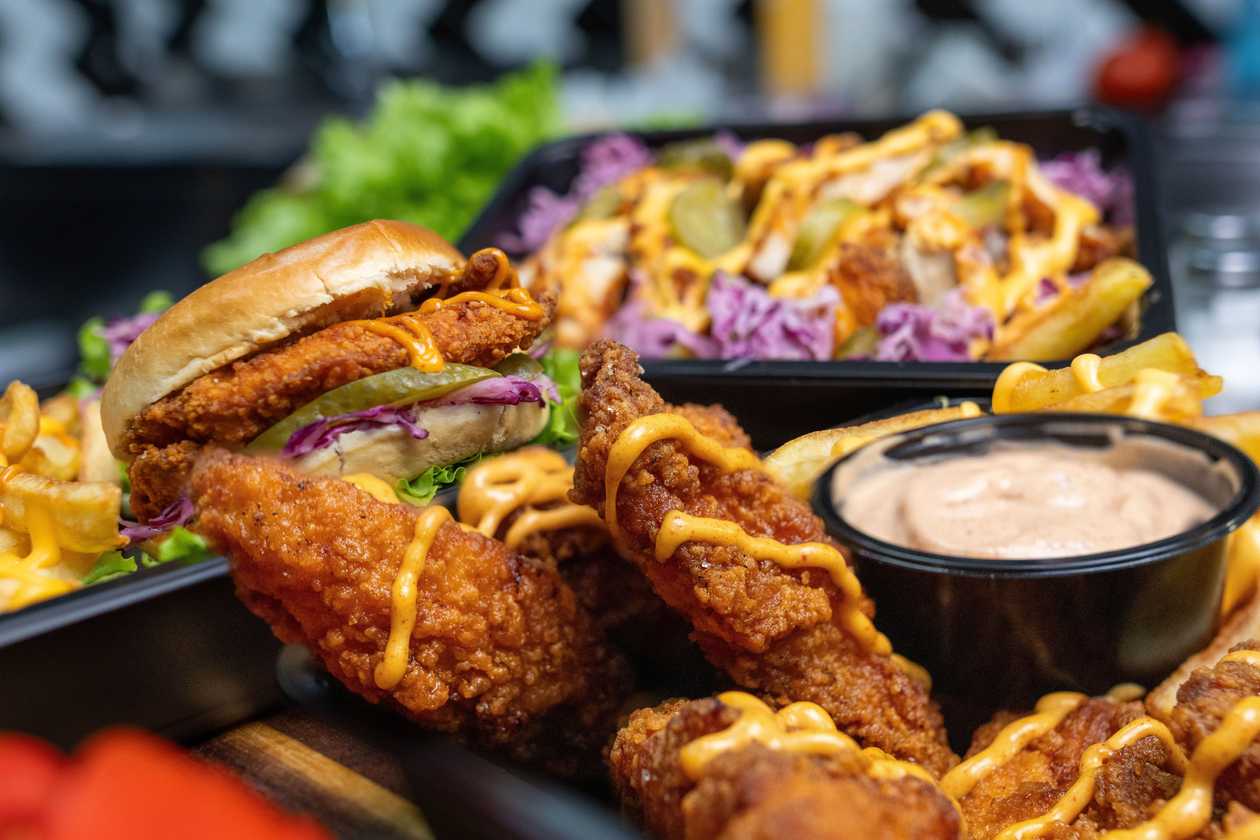 Crispy Burger Nashville + 2 Tenders