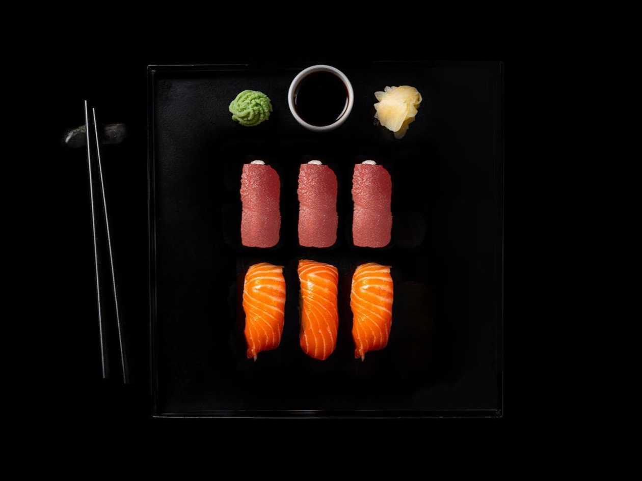 Nigiri salmon 3 pcs, nigiri tuna 3 pcs