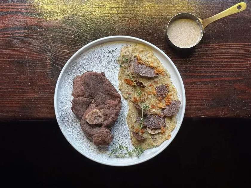 ОСОБУКО З БАРАНИНИ ТА ТРЮФЕЛЬНО-КАРТОПЛЯНЕ ПЮРЕ