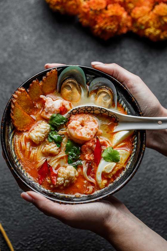 ЛАКСА З МОРЕПРОДУКТАМИ І РИСОВОЮ ЛОКШИНОЮ (550г)