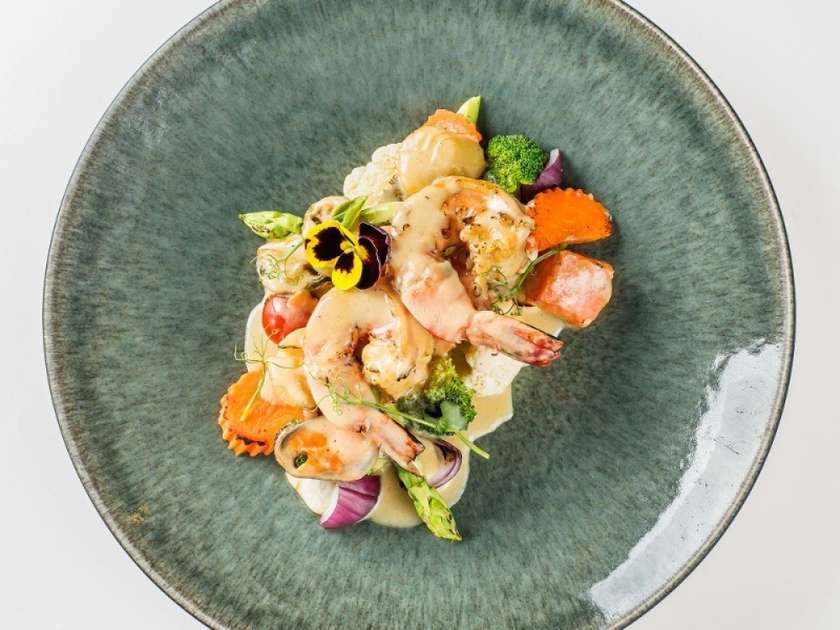 МОРЕПРОДУКТИ В КОКОСОВО-ВЕРШКОВОМУ СОУСІ (600г)