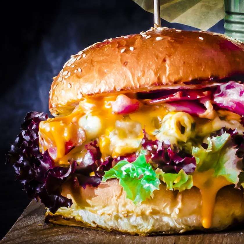 Quattro Formaggi Burger, Price includes Fries