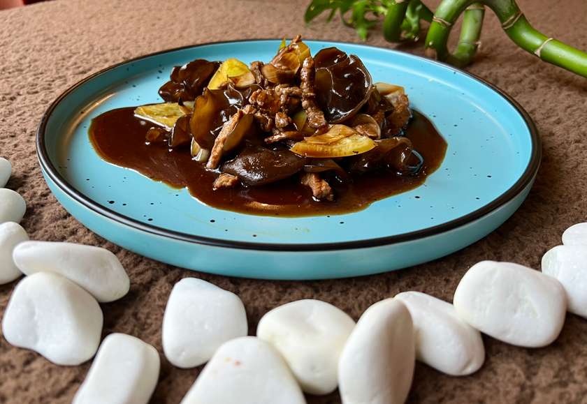 Vită în sos de stridie (350g)