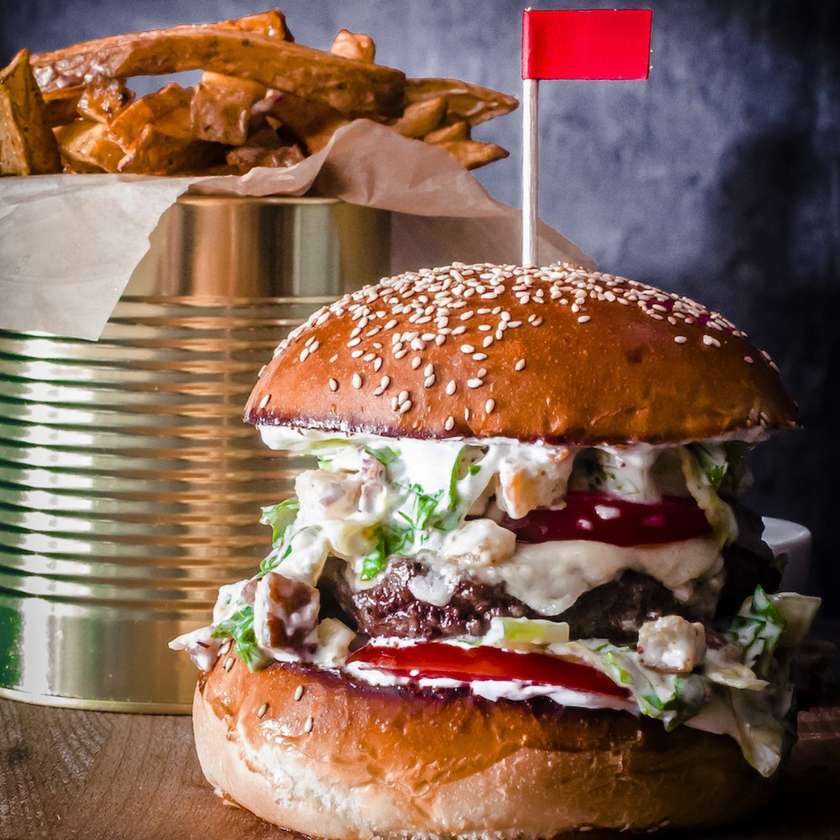 Caesar Burger, Price includes Fries