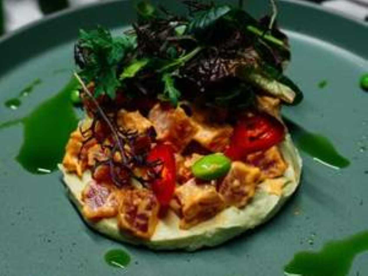 Tuna Tartare with Spicy Sauce