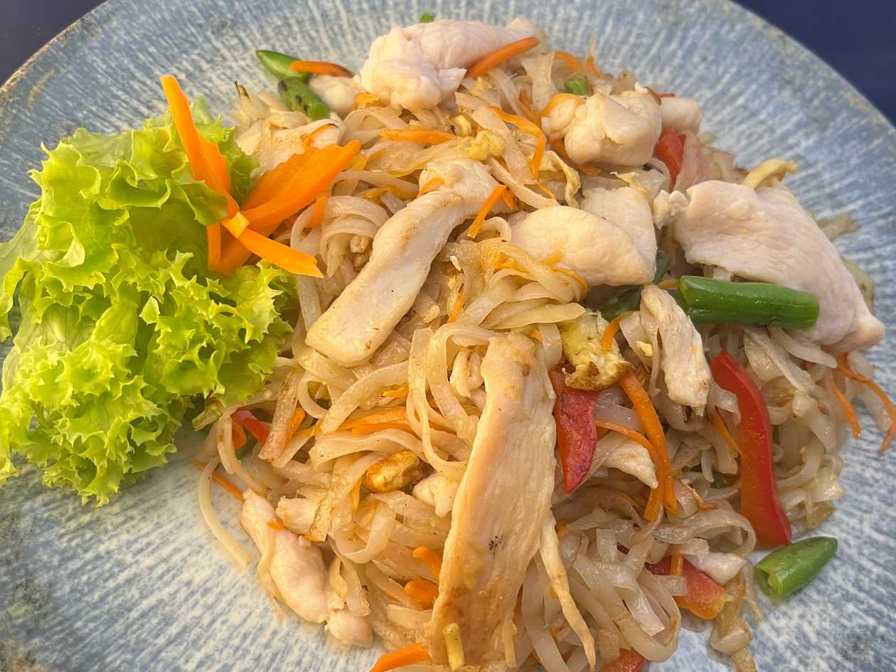 Copy of Copy of 35A.Fried Pho [1,2,3,6] with chicken