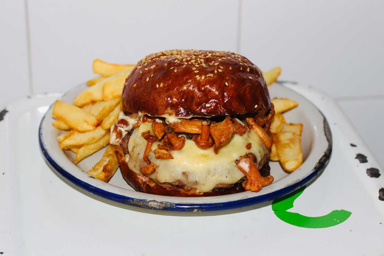 Chanterelle burger