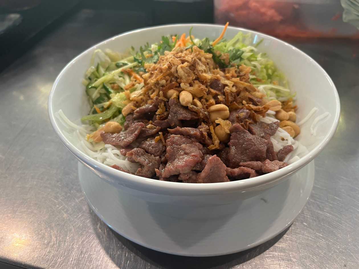 12.Bún Bò Nam Bộ