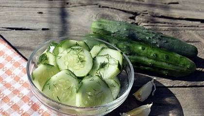 Salata de Castraveti cu Marar