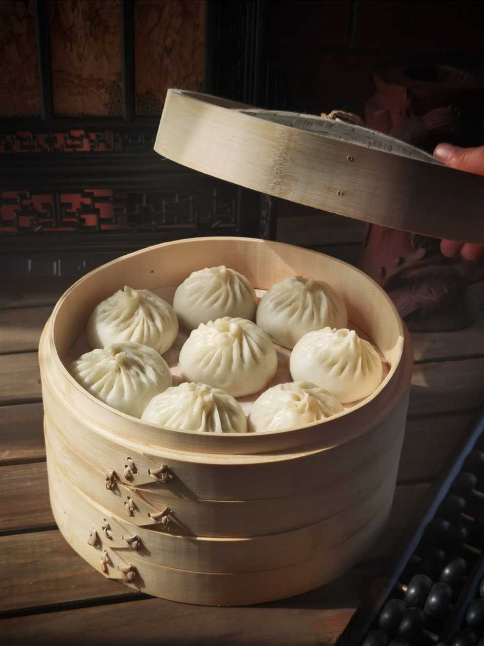 Steamed buns with pork