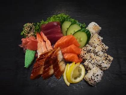 N22. Sushi set 12ks